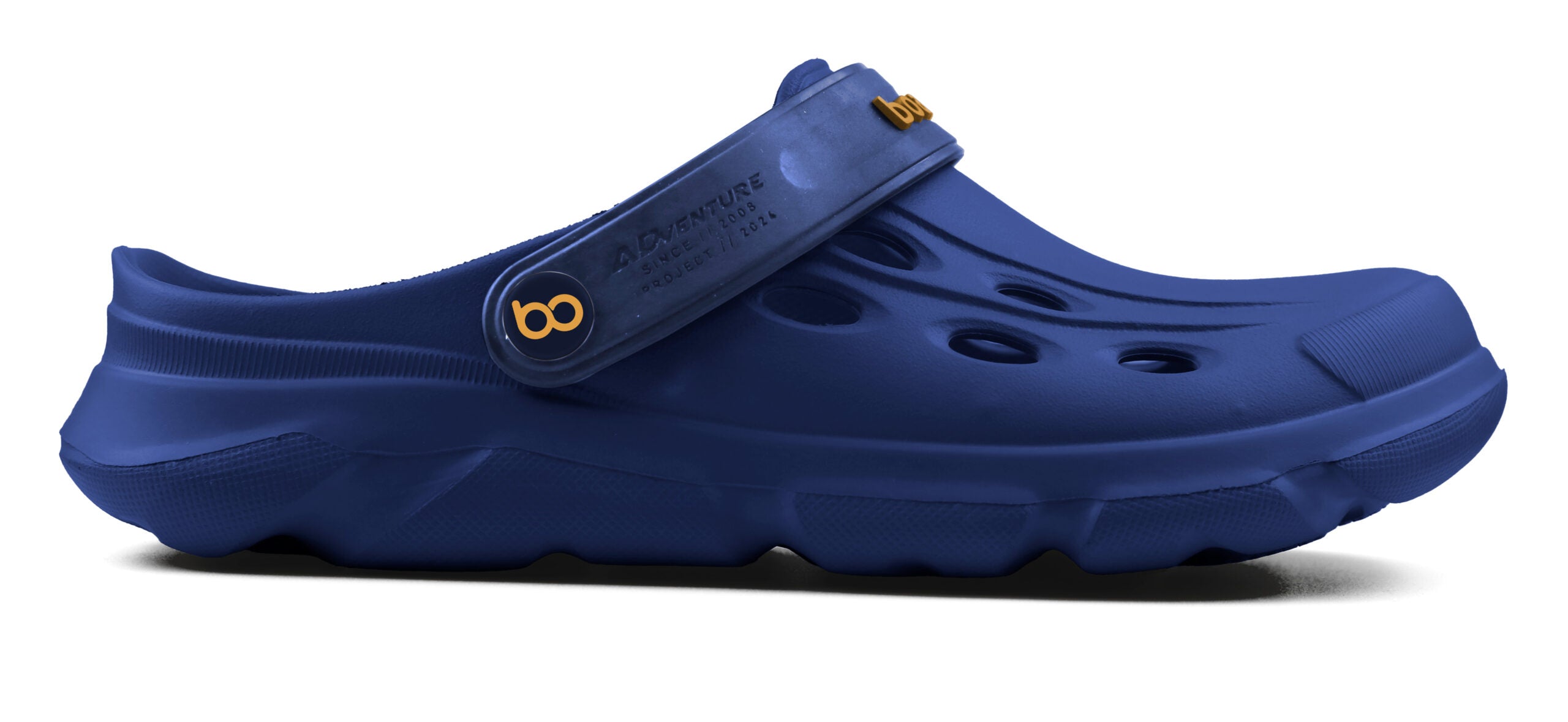 ADVENTURE – STRONG VISUAL, LIGHT ON YOUR FEET