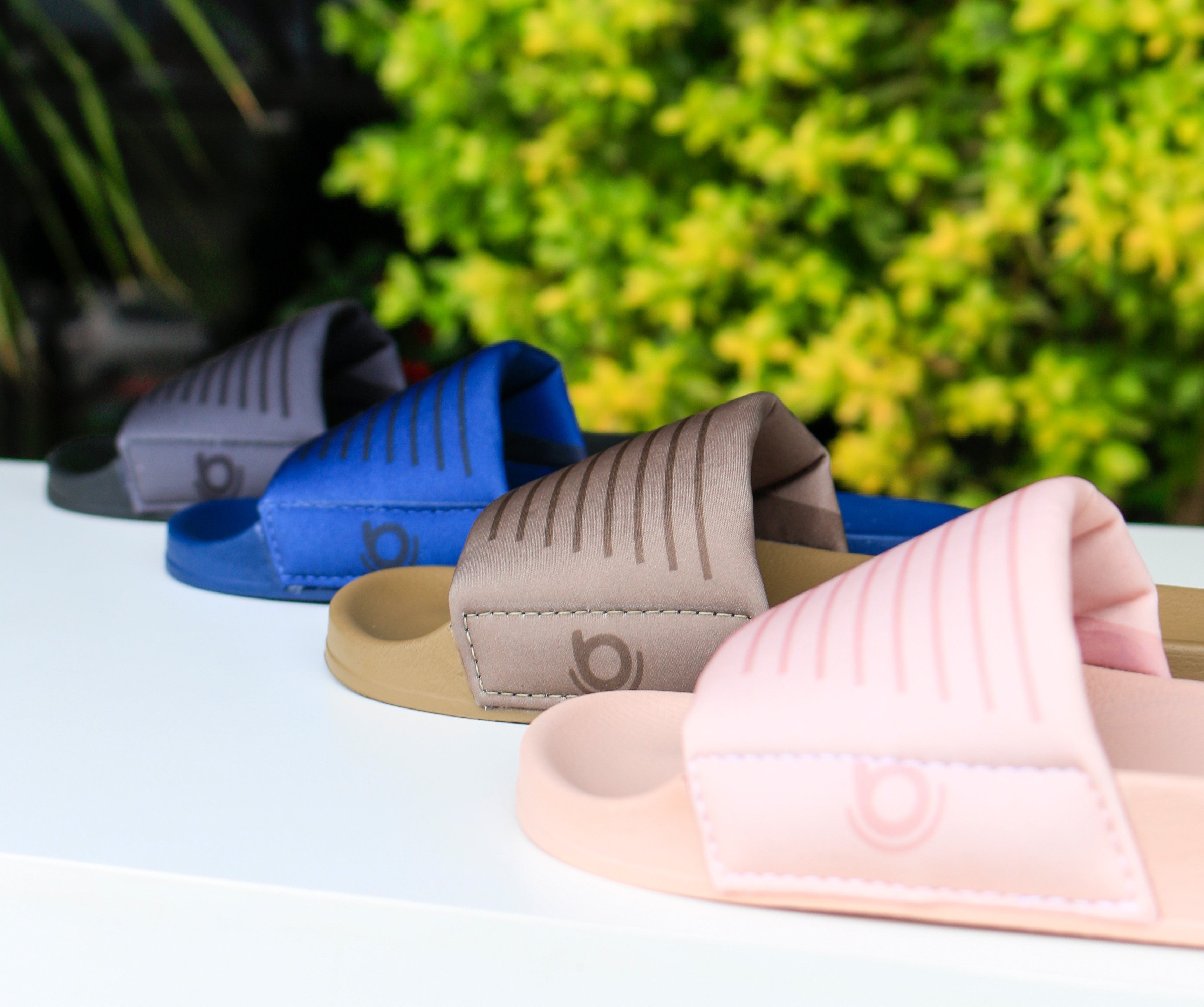 SLIDE – SIMPLE, LIGHT, AND ESSENTIAL